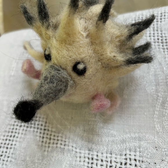 Handfelted wooly Waldorf Adorable Cream and Gray Felt Hedgehog Toy - Picture 4 of 6